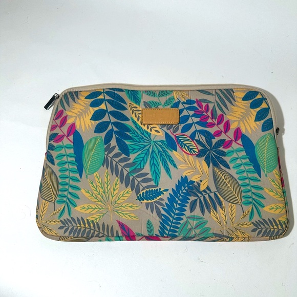 Tropical Blue and Green Laptop Bag with Sturdy Design - Picture 1 of 4